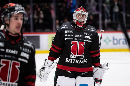 Örebros målvakt Jonas Arntzen deppar