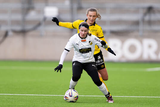 Häckens Wilma Lundström och Elfsborgs Selma Berggren