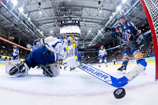 Växjös Karl Henriksson gör mål 4-0 bakom Leksands