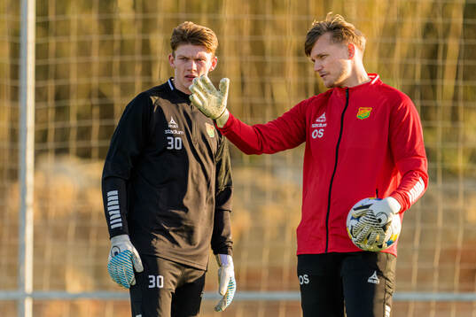 Målvakt Andreas Hermansen och målvaktstränare Ole