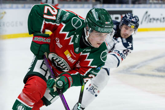 Frölundas Jere Innala och Linköpings Markus Ljungh