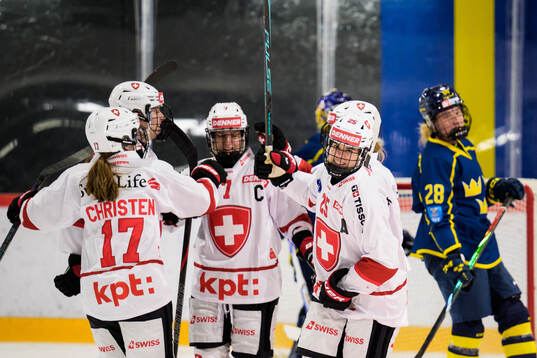 Alina Müller of Switzerland celebrates