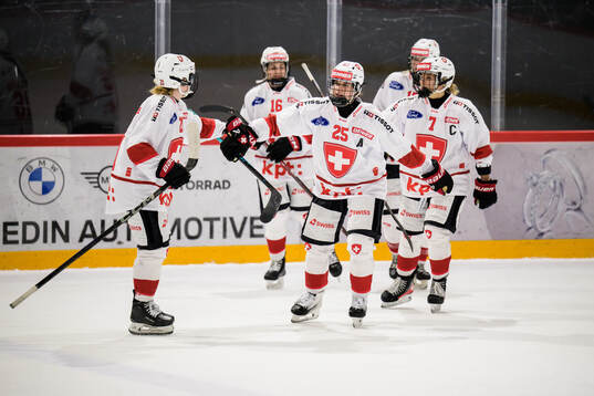 Alina Müller of Switzerland celebrates