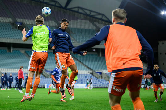 August Erlingmark and Sebastian Clemmensen of IFK Göteborg