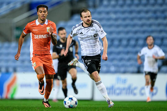 Sebastian Clemmensen of IFK Göteborg and Iver Fossum of