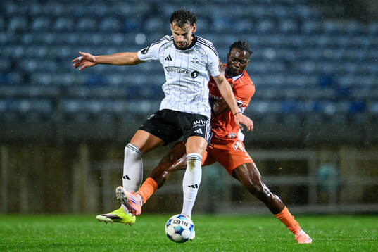 Amin Chiakha of Rosenborg and Rockson Yeboah of IFK