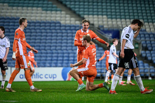 Max Fenger and Oliver Månsson of IFK Göteborg celebrates