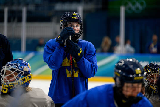 Felizia Wikner Zienkiewicz at a ice hockey practice session