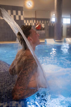 Häckens målvakt Andreas Linde är på spa