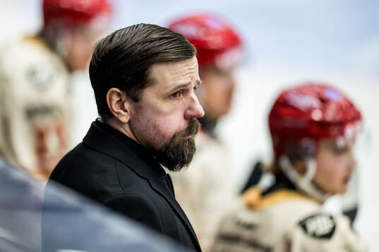 Kalmars tränare Viktor Tuurala