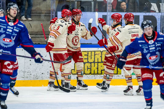 Kalmars Albin Storm jublar