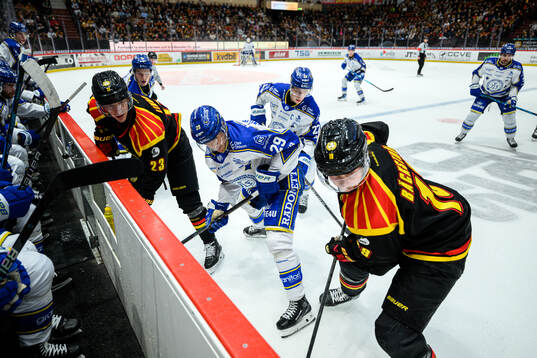 Brynäs Oskar Lindblom och Nicklas Bäckström mot Leksands