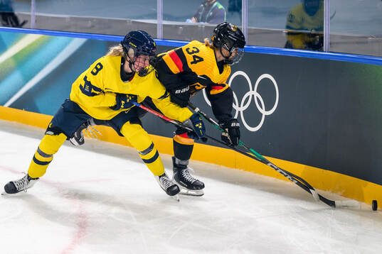 Hilda Svensson of Sweden and Celina Haider of Germany in