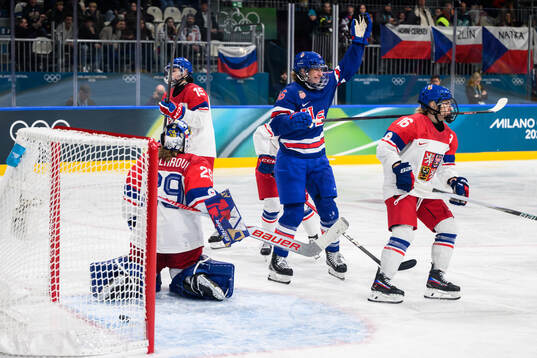 Hayley Scamurra of USA celebrates