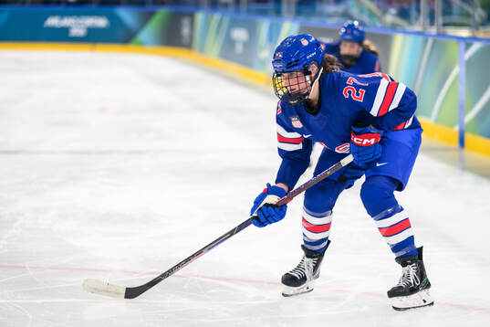Taylor Heise of USA in the women's ice hockey game between