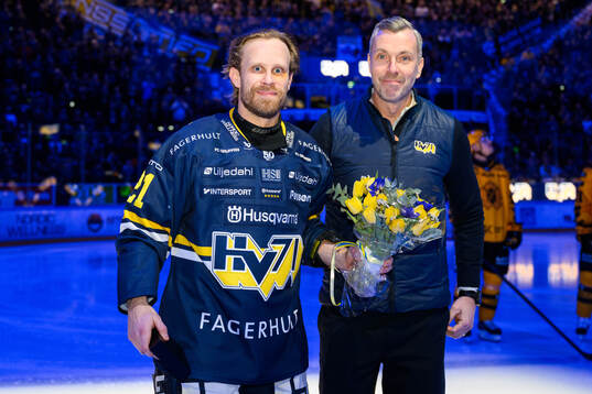 HV71s Mattias Tedenby hyllas för 600 spelade matcher