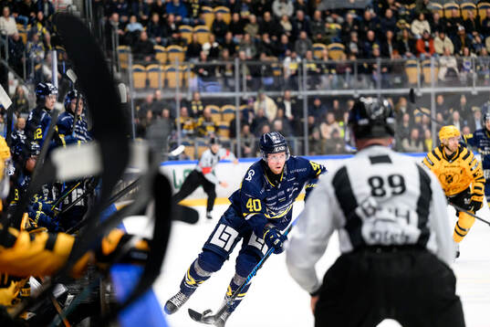 HV71s Oskar Stål-Lyrenäs