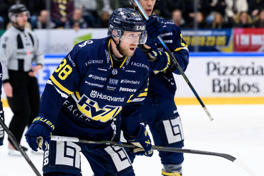 HV71s Olle Alsing deppar