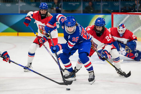 Tereza Pistekova and Sara Cajanova against Alex Carpenter