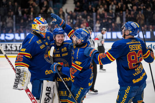 Djurgårdens målvakt Magnus Hellberg och Joseph Laleggia