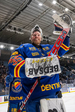 Djurgårdens målvakt Magnus Hellberg jubalr
