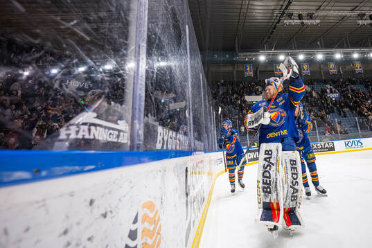 Djurgårdens målvakt Magnus Hellberg jubalr