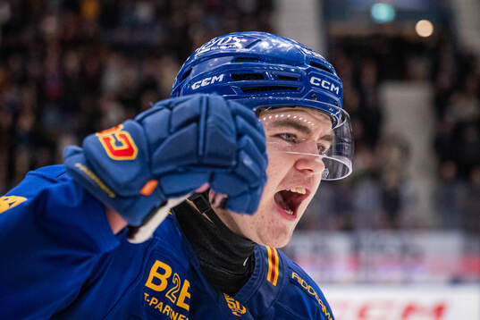 Djurgårdens Anton Frondell jublar
