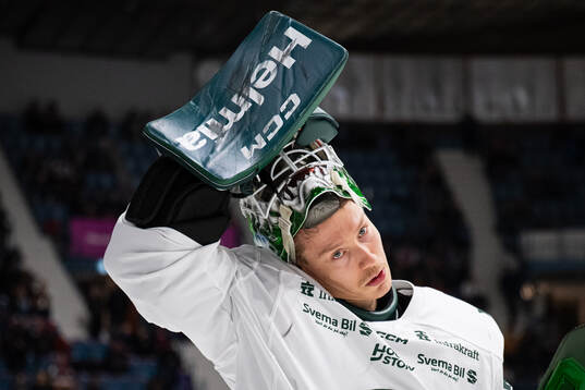 Färjestads målvakt Emil Larmi