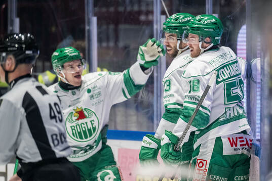 Rögles Josh Dickinson och Dennis Everberg jublar