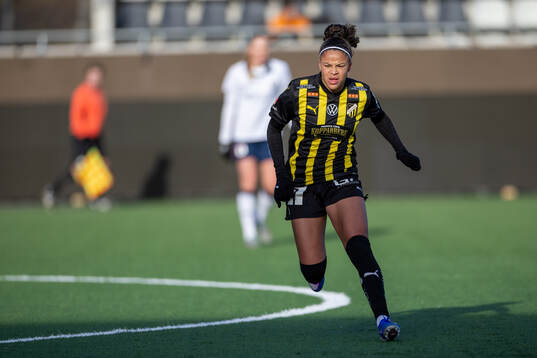 Häckens Felicia Schröder