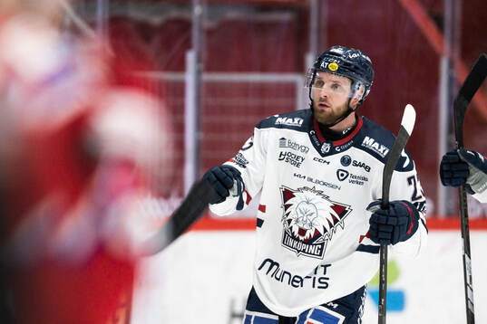 Linköpings Robin Kovacs jublar