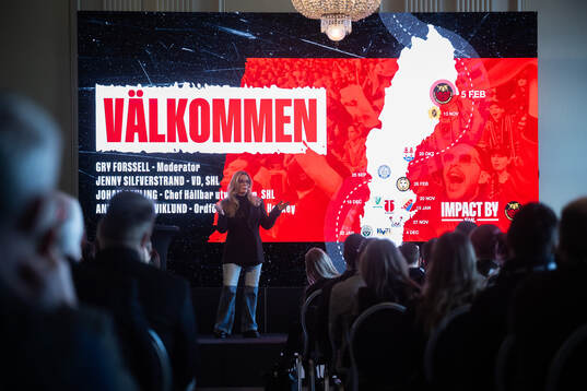 Gry Forssell, moderator