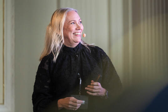 Helena Mueller, Grant Thornton