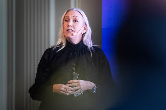 Helena Mueller, Grant Thornton