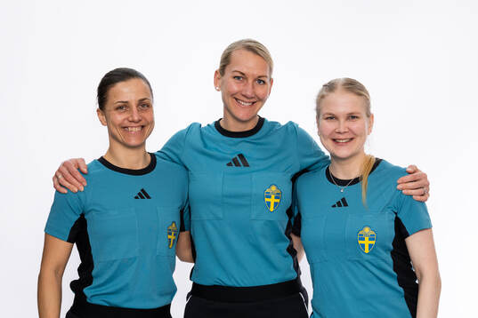 Domare Almira Spahic, Tess Olofsson och Alisa Levälampi
