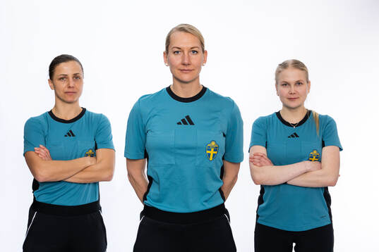 Domare Almira Spahic, Tess Olofsson och Alisa Levälampi