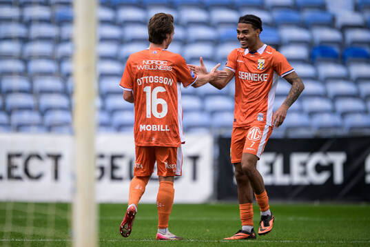 Filip Ottosson and Sebastian Clemmensen of IFK Göteborg