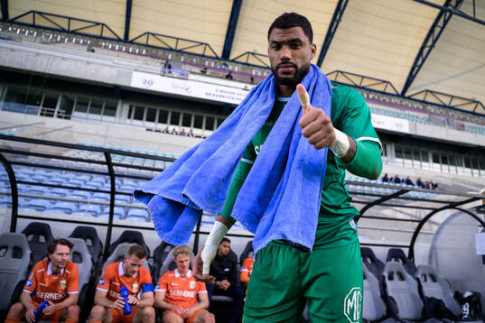 Goalkeeper Jonathan Rasheed of IFK Göteborg celebrates