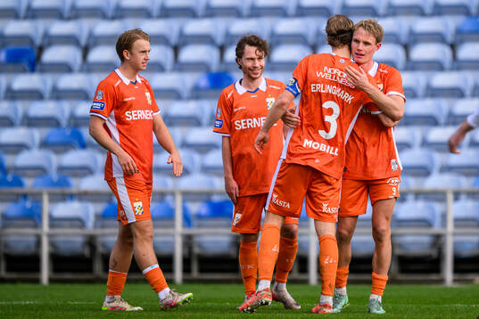 Max Fenger of IFK Göteborg celebrates