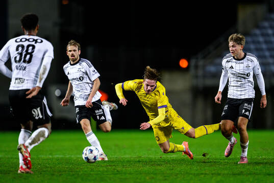 Jeppe Kjaer of Mjällby and Ole Sæter of Rosenborg