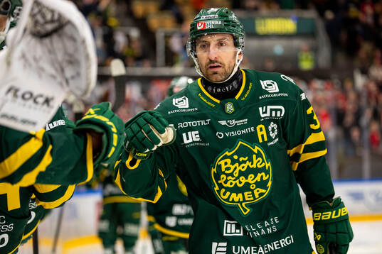 Björklövens Albin Lundin jublar