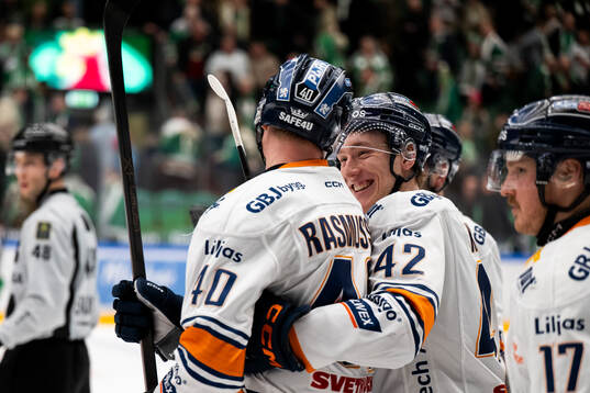 Växjös Kalle Kratz och Dennis Rasmussen jublar