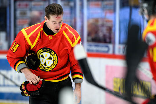 Brynäs Robert Hägg har ont