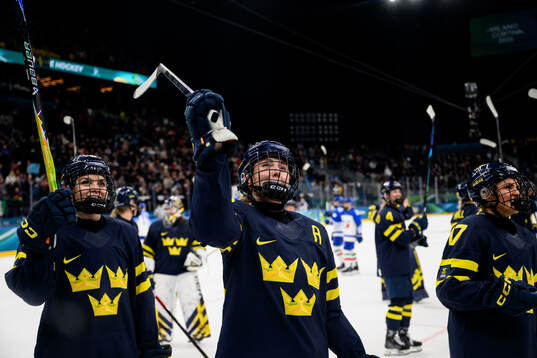 Bläddra bland fler bilder av 2026 Winter Olympics, Day 1, Women's Ice Hockey, Sweden - Italy