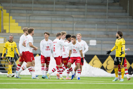 Fredrikstads Henrik Skogvold jublar