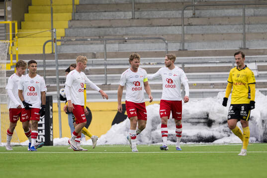 Fredrikstads Fredrik Holmé jublar