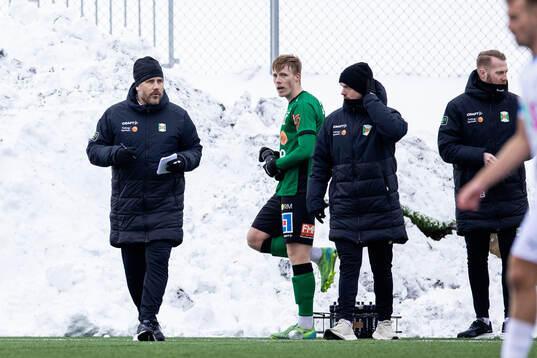 Varbergs assisterande tränare Tonias Hysén, Emil Hellman