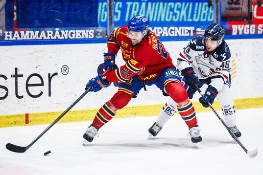 Djurgårdens Ludvig Rensfeldt och Linköpings Mikko Kokkonen