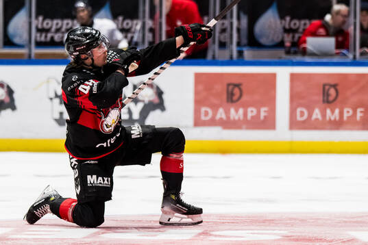 Malmö Redhawks Lauri Pajuniemi jublar