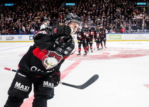Malmö Redhawks Lauri Pajuniemi jublar